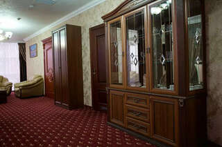 Гостиница Amici Grand Hotel Краснодар Люкс с 1 спальней-2