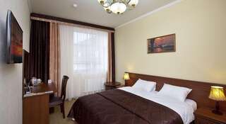 Гостиница Amici Grand Hotel Краснодар Стандартный двухместный номер с 1 кроватью или 2 отдельными кроватями-1