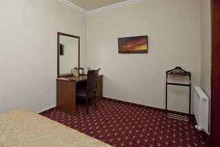 Гостиница Amici Grand Hotel Краснодар Номер люкс-3